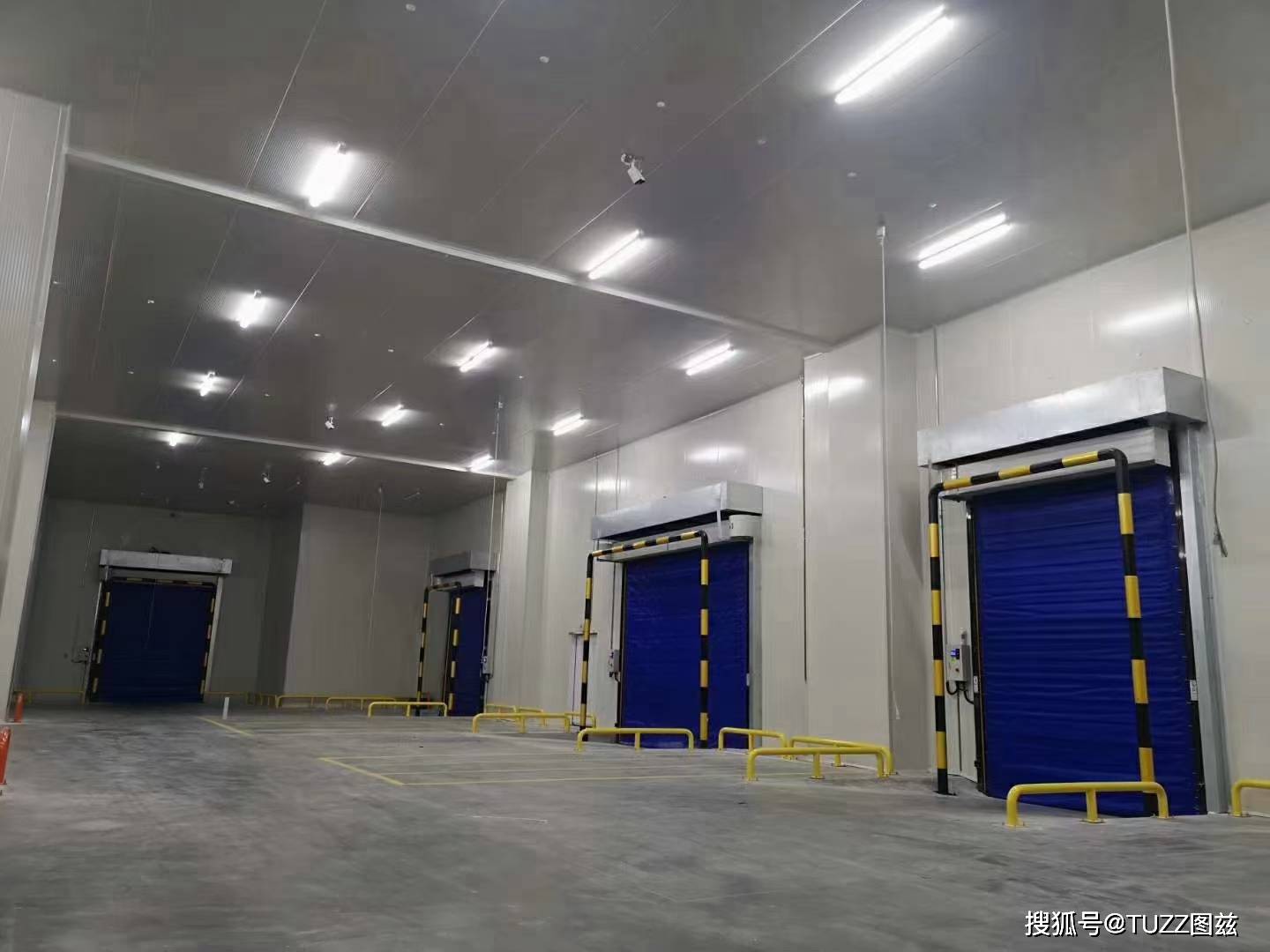 冷链仓库回笼间保温快速卷帘门:卷帘门